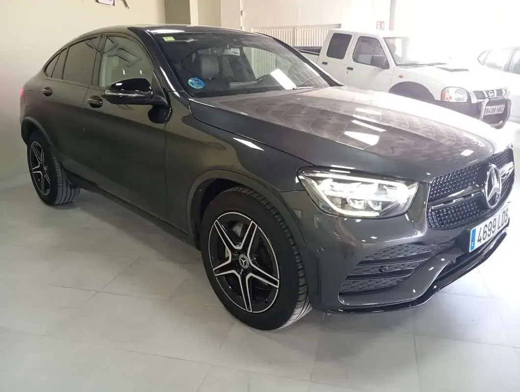 Usado Mercedes GLC200 197 CV (144 kW) 2020 Negro SUV