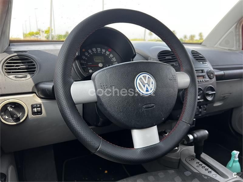 Rojo Usado 2001 VW Beetle Berlina | 3600 € (Super precio) - Imagen 1/2