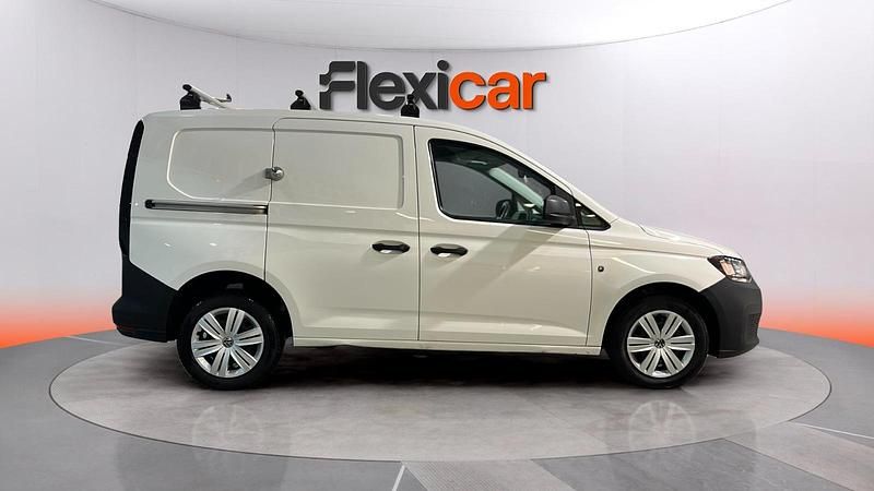 Usado VW Caddy 102 CV (75 kW) 2021 Blanco Monovolumen