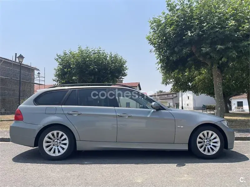 Usado BMW 318 122 CV (89 kW) 2008 Gris / plata Familiar