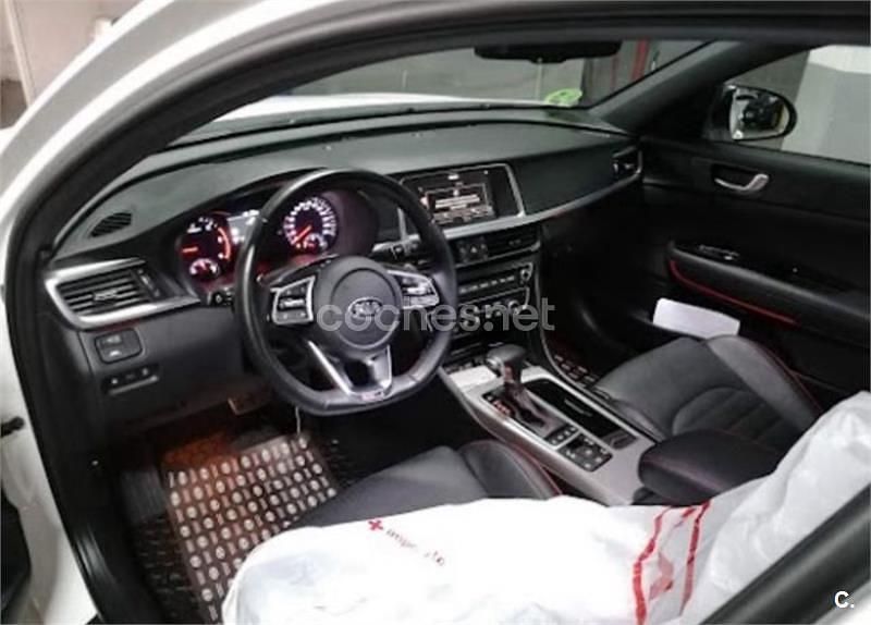 Usado Kia Optima GT-Line 136 CV (100 kW) 2019 Blanco Berlina