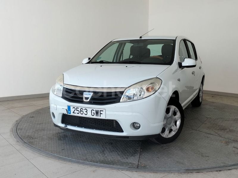 Blanco Usado 2010 Dacia Sandero Ambiance Utilitario | 3600 € (Precio justo) - Imagen 1/4