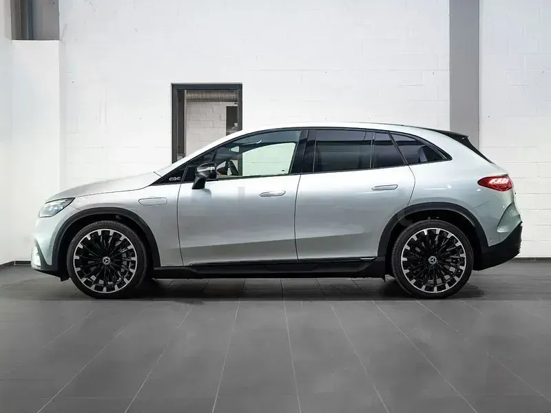 Usado Mercedes EQE500 300 kW (408 CV) 2024 Eléctrico SUV
