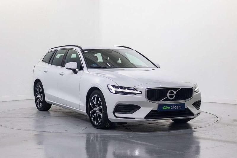 Usado Volvo V60 Momentum 197 CV (144 kW) 2021 Blanco Familiar