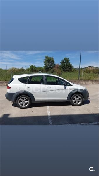 Usado Seat Altea 140 CV (102 kW) 2010 Blanco Monovolumen