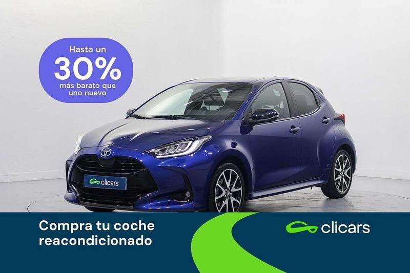 Usado Toyota Yaris Hybrid Style 75 CV (55 kW) 2022 Azul Berlina