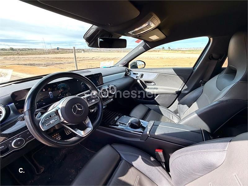 Usado Mercedes A220 190 CV (139 kW) 2021 Azul Berlina