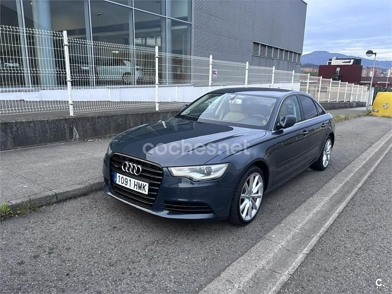Usado Audi A6 313 CV (230 kW) 2012 Azul Berlina