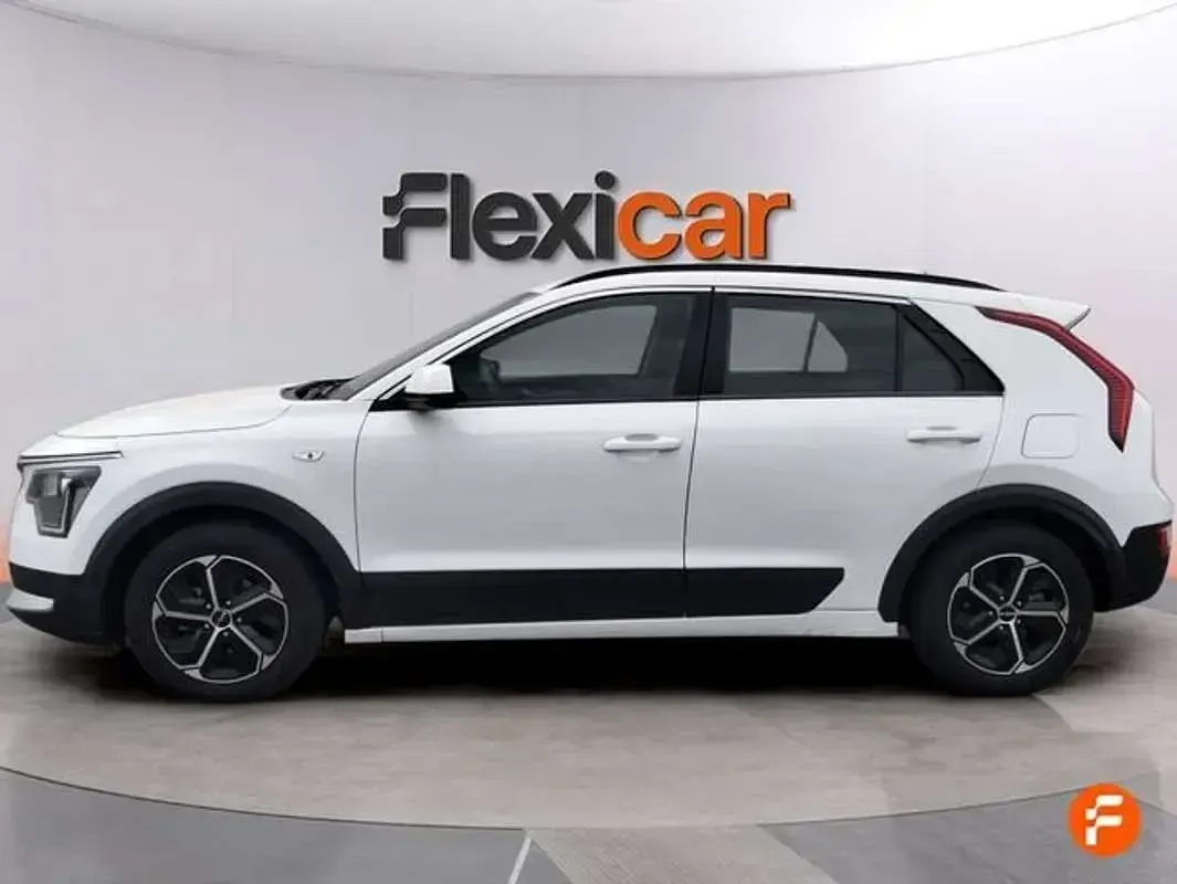 Usado Kia Niro 141 CV (103 kW) 2022 Blanco SUV