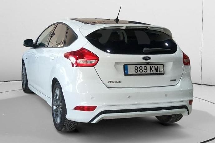 Usado Ford Focus ST-Line 126 CV (92 kW) 2018 Blanco Utilitario
