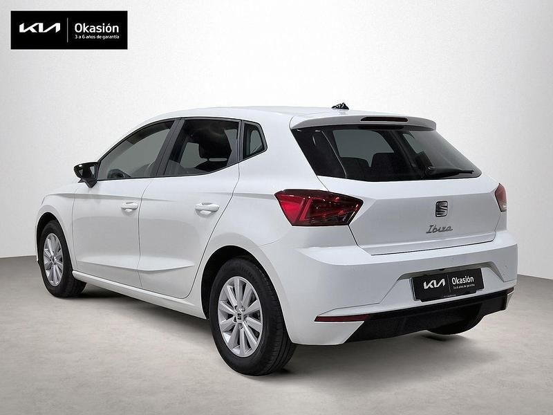 Usado Seat Ibiza Style Plus 115 CV (84 kW) 2021 Blanco Utilitario