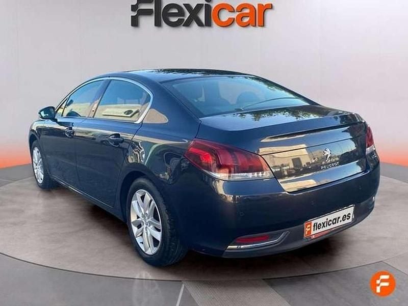Usado Peugeot 508 Active 120 CV (88 kW) 2017 Negro Berlina
