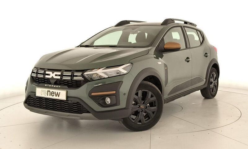 Usado Dacia Sandero Extreme 100 CV (73 kW) 2025 Verde Berlina