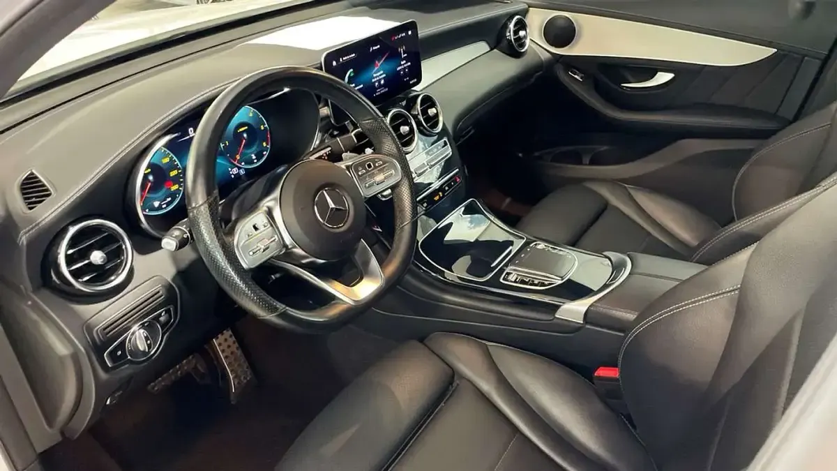 Usado Mercedes GLC220 194 CV (142 kW) 2021 Blanco SUV