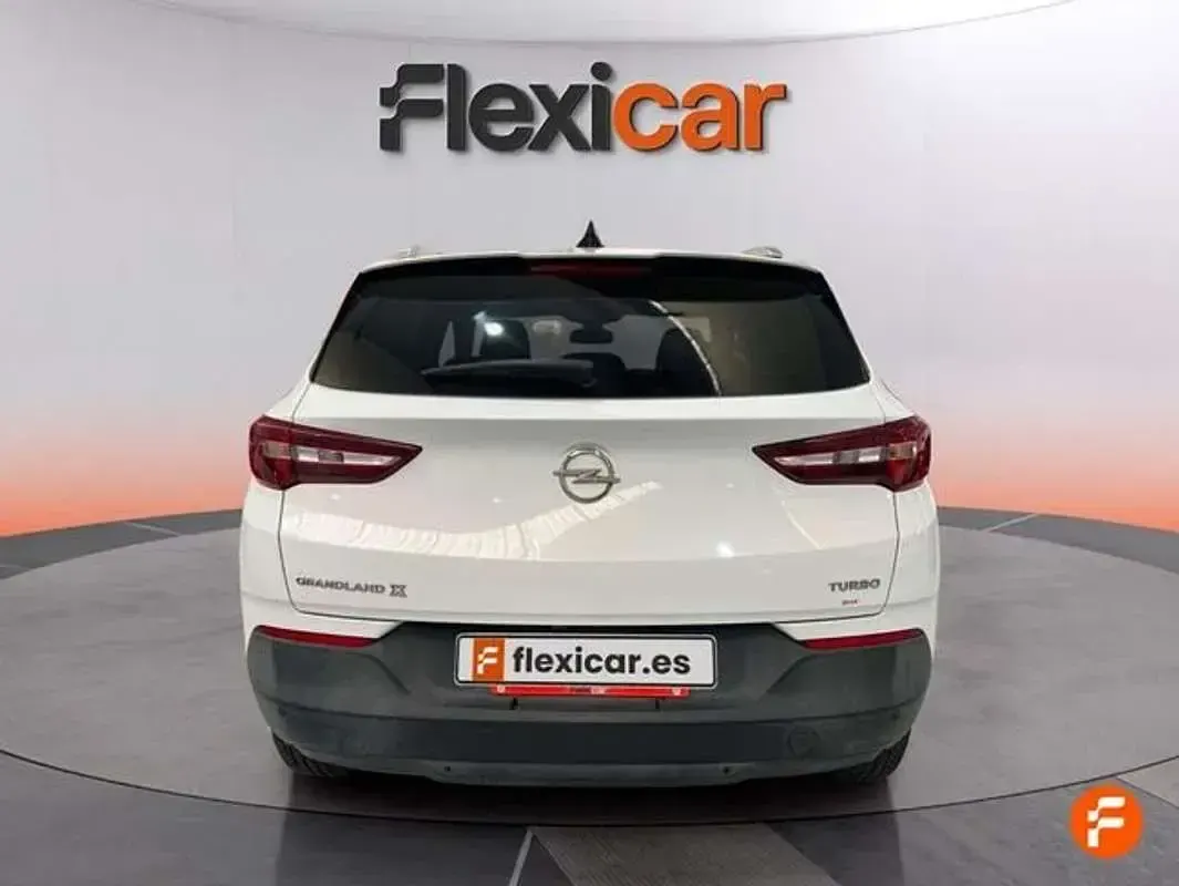 Usado Opel Grandland X Excellence 131 CV (96 kW) 2017 Blanco SUV