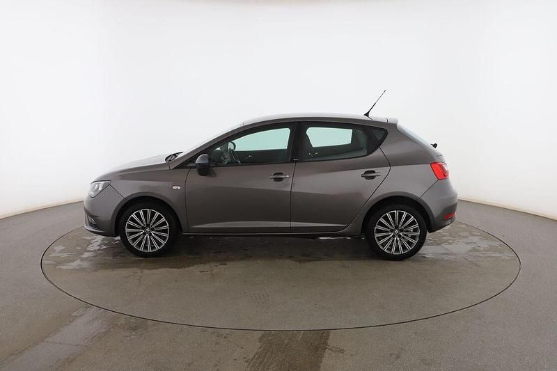 Usado Seat Ibiza CONNECT 90 CV (66 kW) 2017 Gris Utilitario