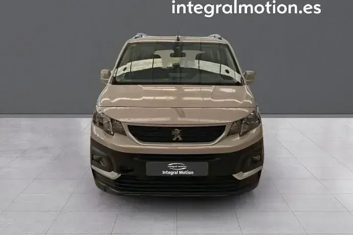 Usado Peugeot Partner Active 100 CV (73 kW) 2019 Monovolumen