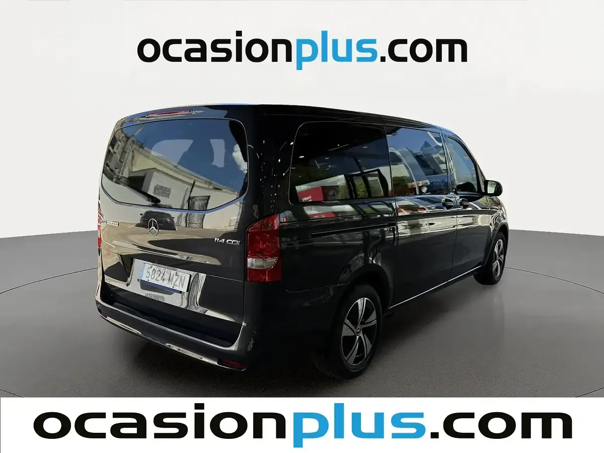 Usado Mercedes Vito 136 CV (100 kW) 2025 Gris Van