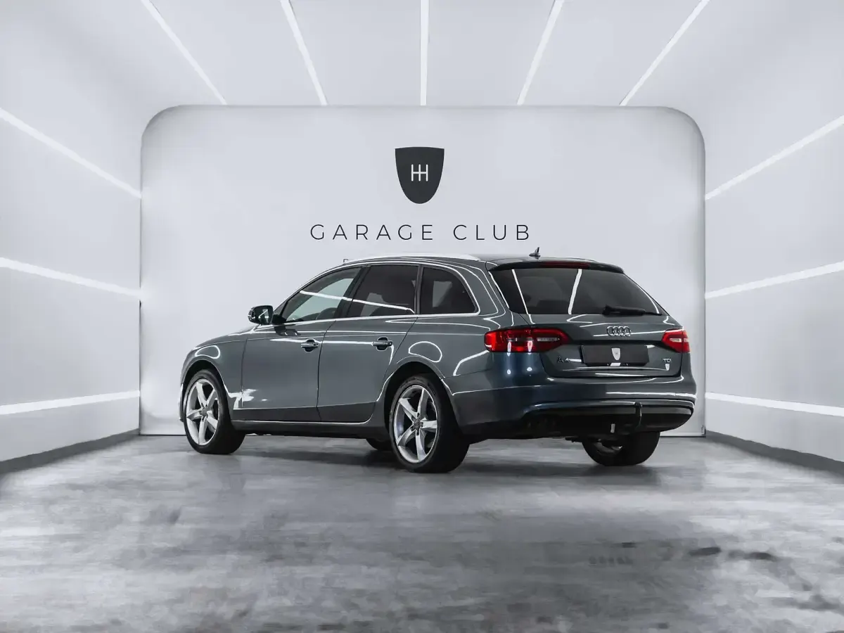 Usado Audi A4 S-Line 177 CV (130 kW) 2013 Gris / plata Familiar