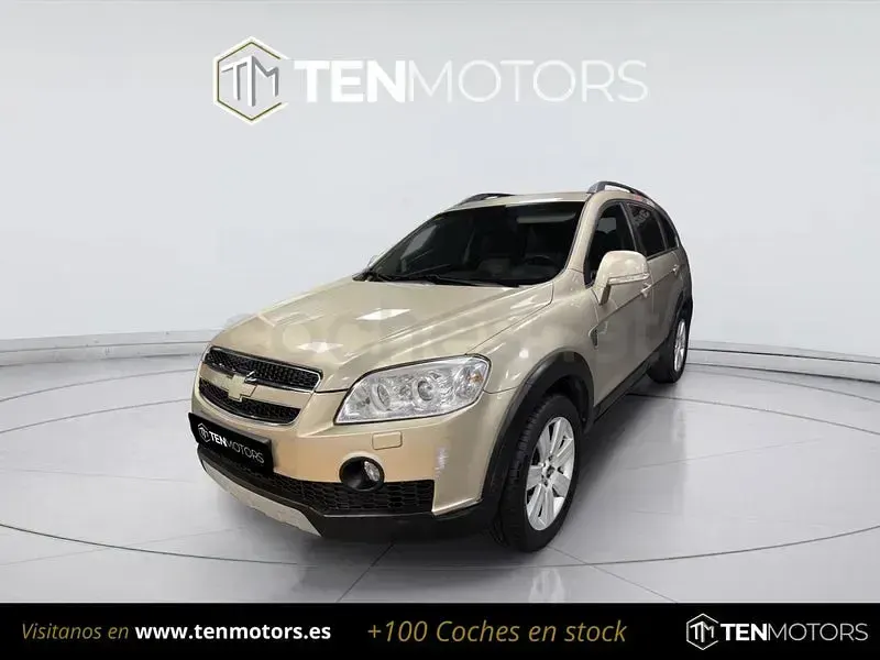 Usado Chevrolet Captiva LS 127 CV (93 kW) 2007 Gris / plata SUV