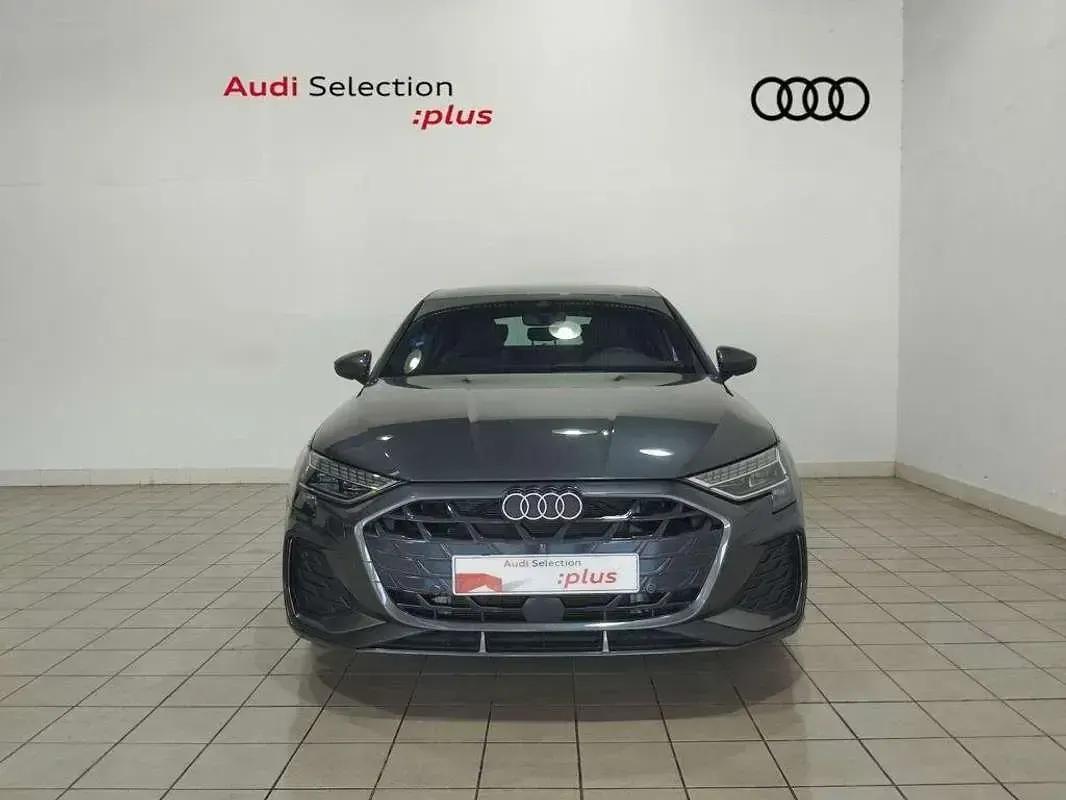 Usado Audi A3 Sportback e-tron S-Line 204 CV (150 kW) 2025 Gris Utilitario