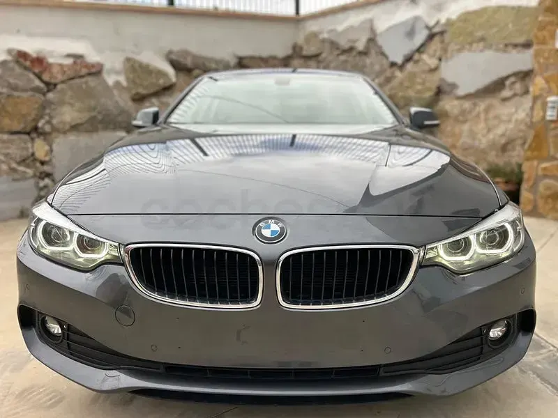 Usado BMW 418 Gran Coupé Comfort Edition 150 CV (110 kW) 2020 Gris / plata Coupe