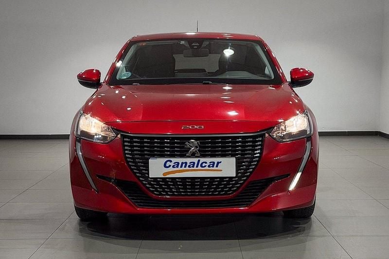 Usado Peugeot 208 Active 70 CV (51 kW) 2021 Rojo Utilitario