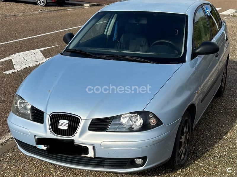 Usado Seat Cordoba 100 CV (73 kW) 2004 Azul Berlina