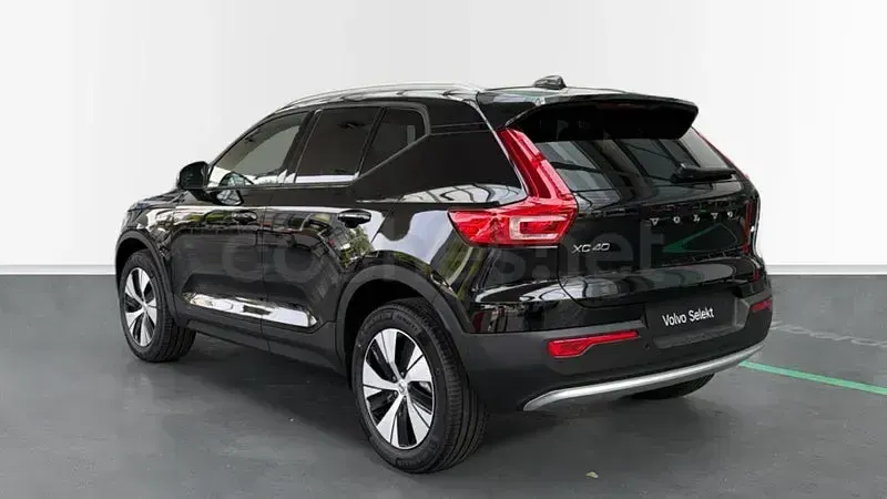 Usado Volvo XC40 Core 163 CV (119 kW) 2025 Negro SUV