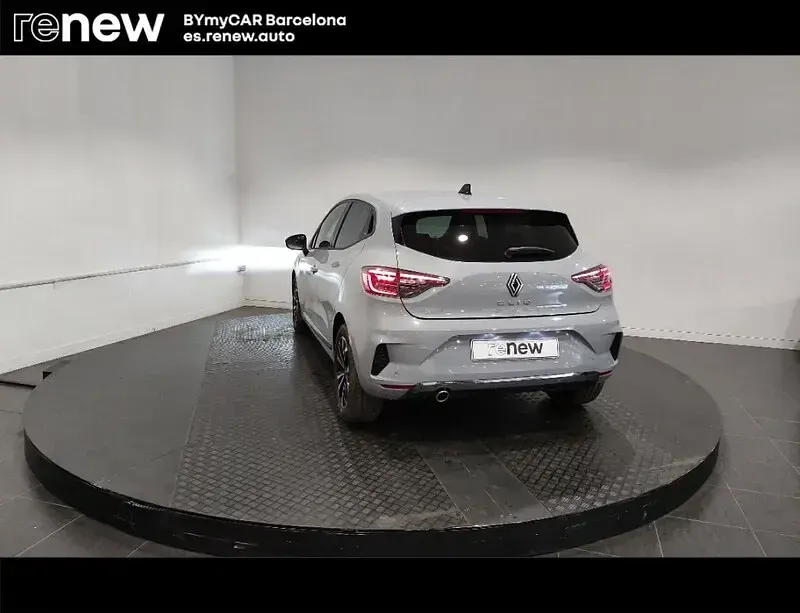 Usado Renault Clio V Techno 101 CV (74 kW) 2025 Gris Berlina