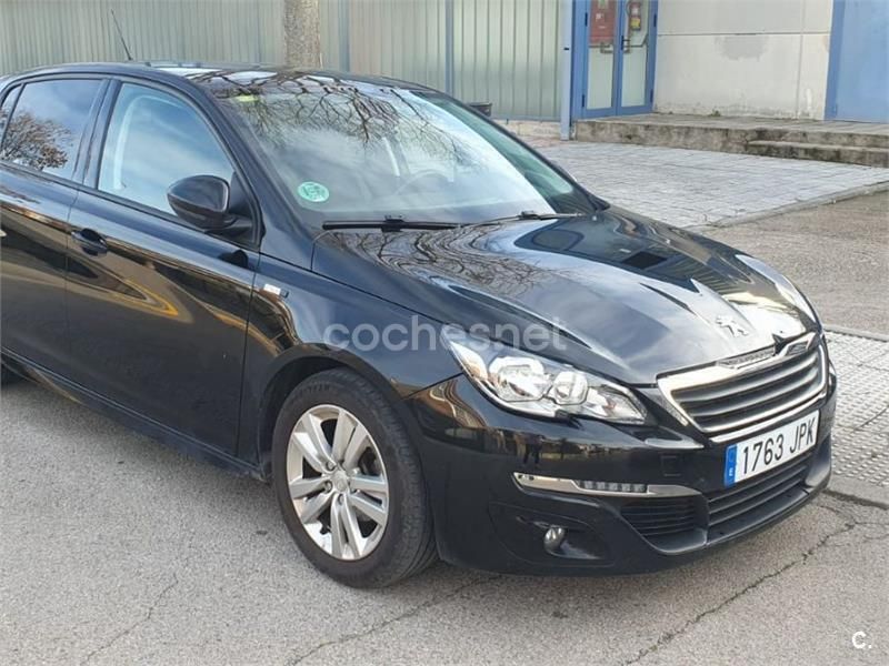 Negro Usado 2016 Peugeot 308 Style Berlina | 6200 € (Precio justo) - Imagen 1/4