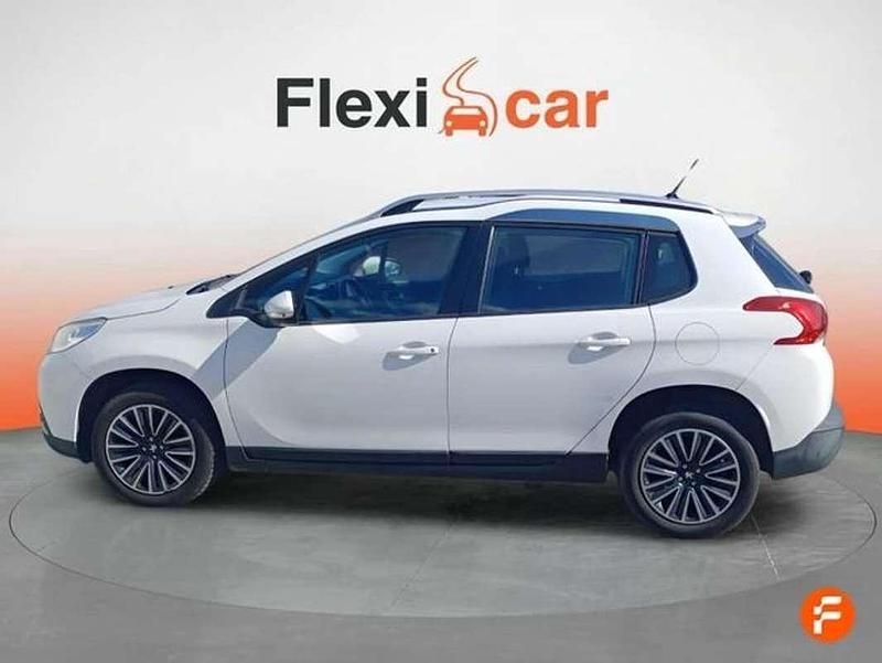 Usado Peugeot 2008 Allure 99 CV (72 kW) 2015 Blanco SUV