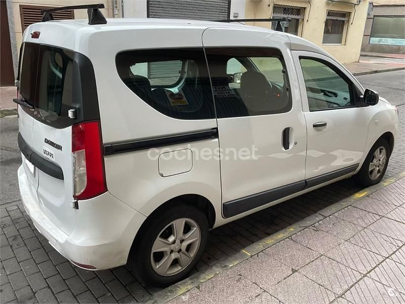 Usado Dacia Dokker 90 CV (66 kW) 2015 Blanco Monovolumen