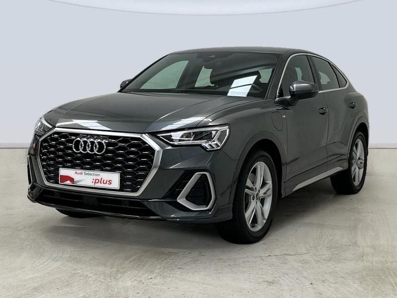 Gris Usado 2021 Audi Q3 Sportback S-Line SUV | 37.300 € (Un poco caro) - Imagen 1/4