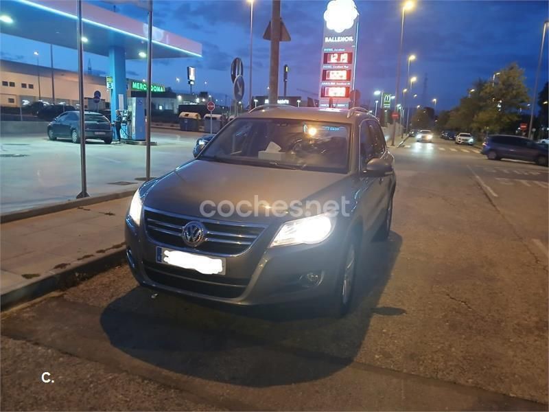 Gris / plata Usado 2009 VW Tiguan SUV | 7500 € (Buen precio) - Imagen 1/4