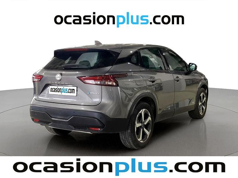 Begagnad Nissan Qashqai Acenta 190 HK (139 kW) 2024 Grå SUV