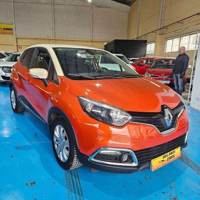 Usado Renault Captur 90 CV (66 kW) 2015 Naranja SUV