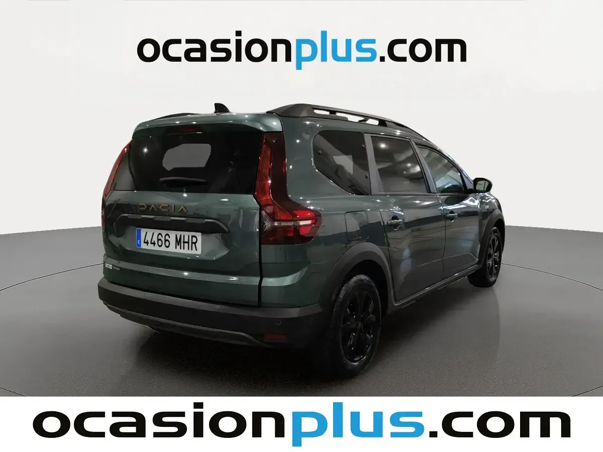 Usado Dacia Jogger Extreme 140 CV (102 kW) 2023 Verde Monovolumen