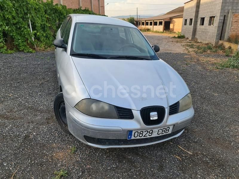 Gris / plata Usado 2002 Seat Ibiza Berlina | 1290 € (Caro) - Imagen 1/4
