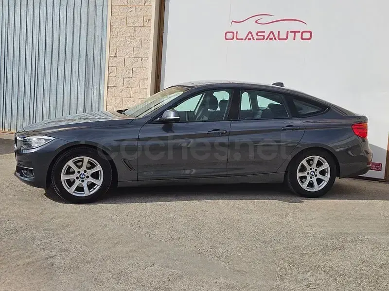 Käytetty BMW 318 Gran Turismo Comfort Edition 150 HP (110 kW) 2015 Harmaa Sedan