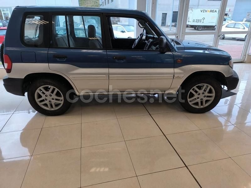 Usado Mitsubishi Montero Plus 129 CV (94 kW) 2001 Azul SUV