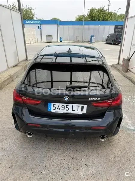 Usado BMW 120 190 CV (139 kW) 2021 Negro Berlina