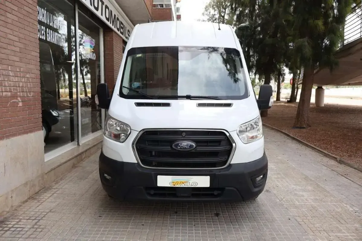 Usado Ford Transit Trend 131 CV (96 kW) 2021 Blanco Van