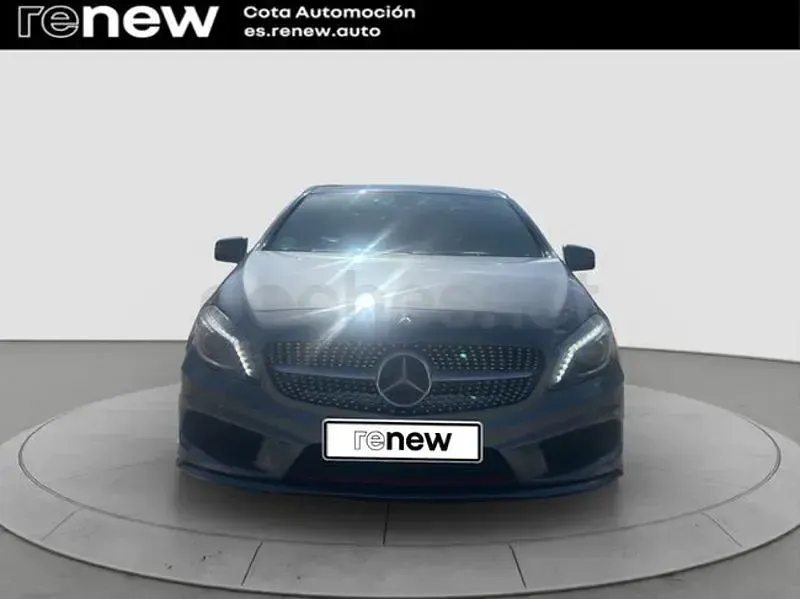 Usado Mercedes A200 AMG line 156 CV (114 kW) 2015 Gris / plata Berlina