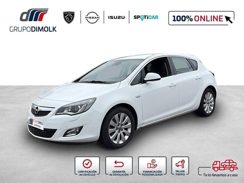 Usado Opel Astra Cosmo 160 CV (117 kW) 2010 Blanco Berlina