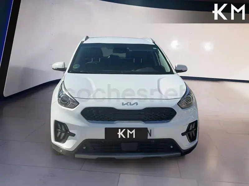 Usado Kia Niro 141 CV (103 kW) 2022 Blanco SUV