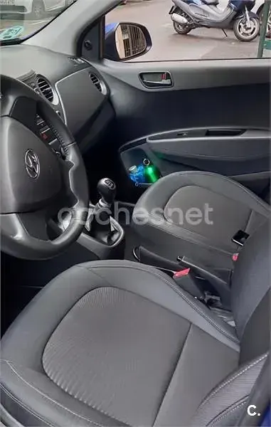 Usado Hyundai i10 66 CV (48 kW) 2020 Azul Utilitario