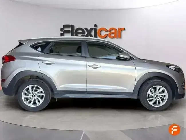 Usado Hyundai Tucson 132 CV (97 kW) 2018 Beige SUV
