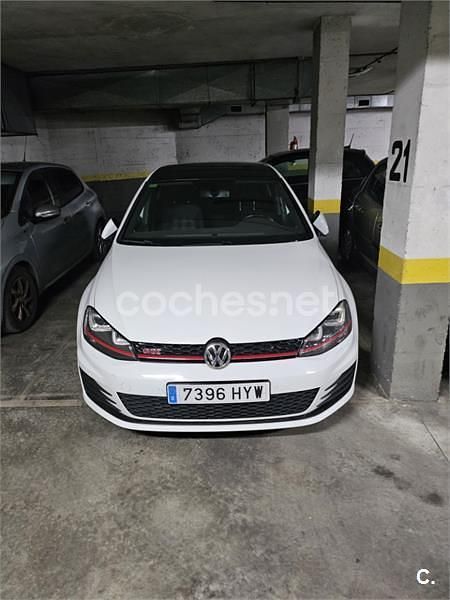 Usado VW Golf VII GTI 230 CV (169 kW) 2015 Berlina