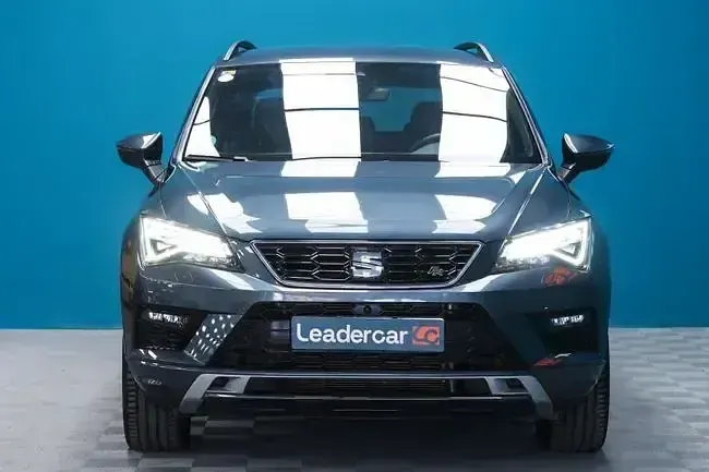 Usado Seat Ateca FR 190 CV (139 kW) 2020 Gris / plata SUV